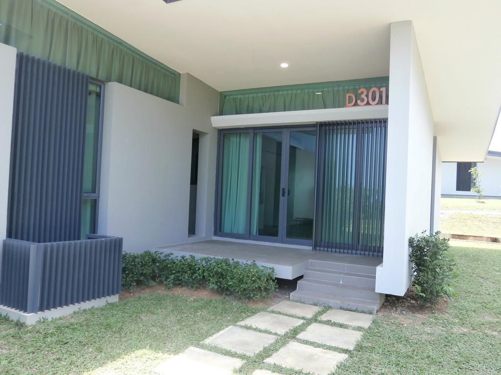Samalaju Resort Hotel Bintulu Room photo