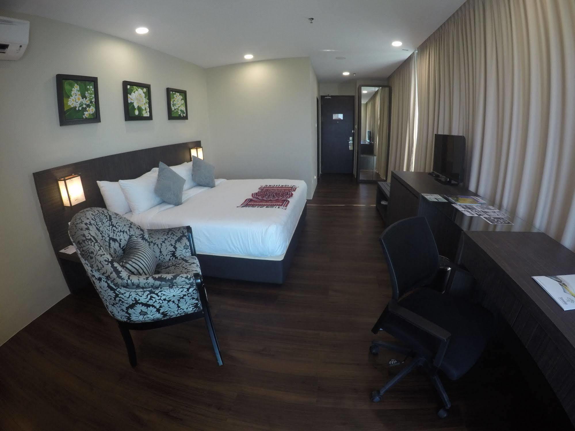 Samalaju Resort Hotel Bintulu Exterior photo